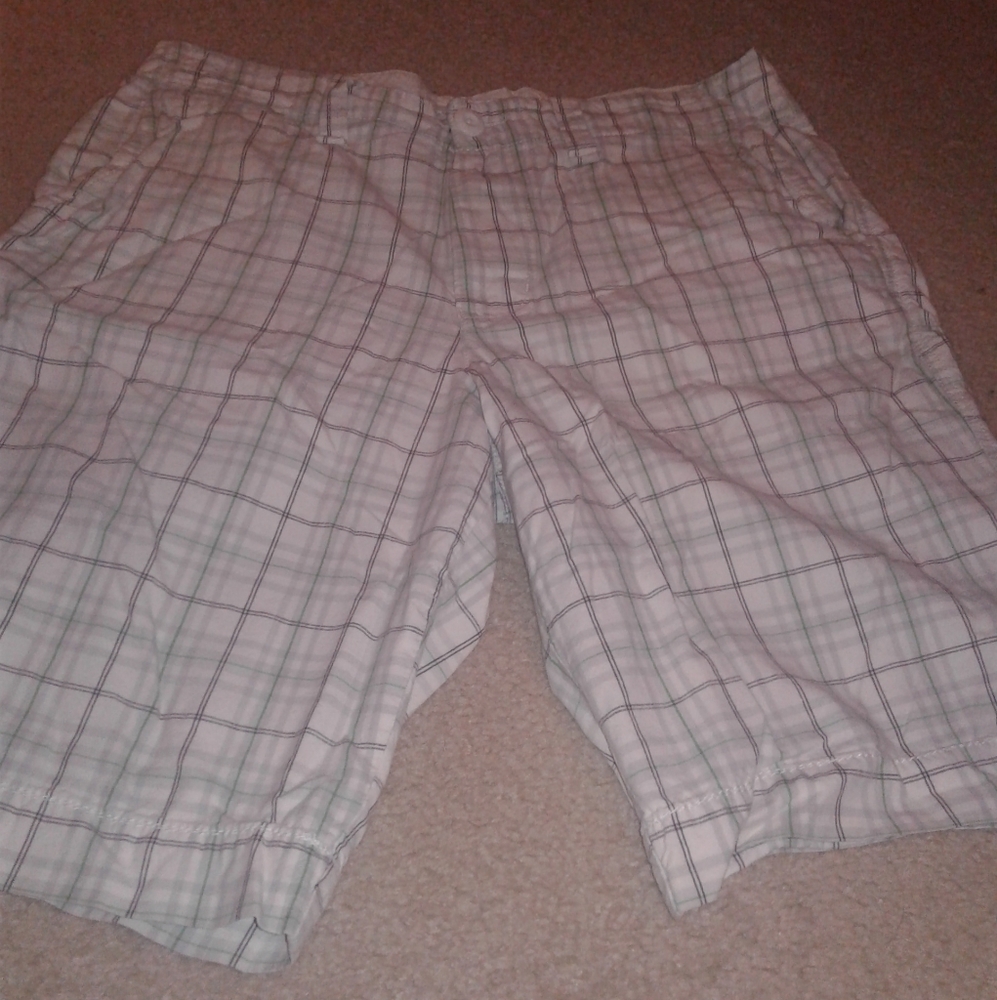Men's Cargo walking shorts - Picture 2 of 7